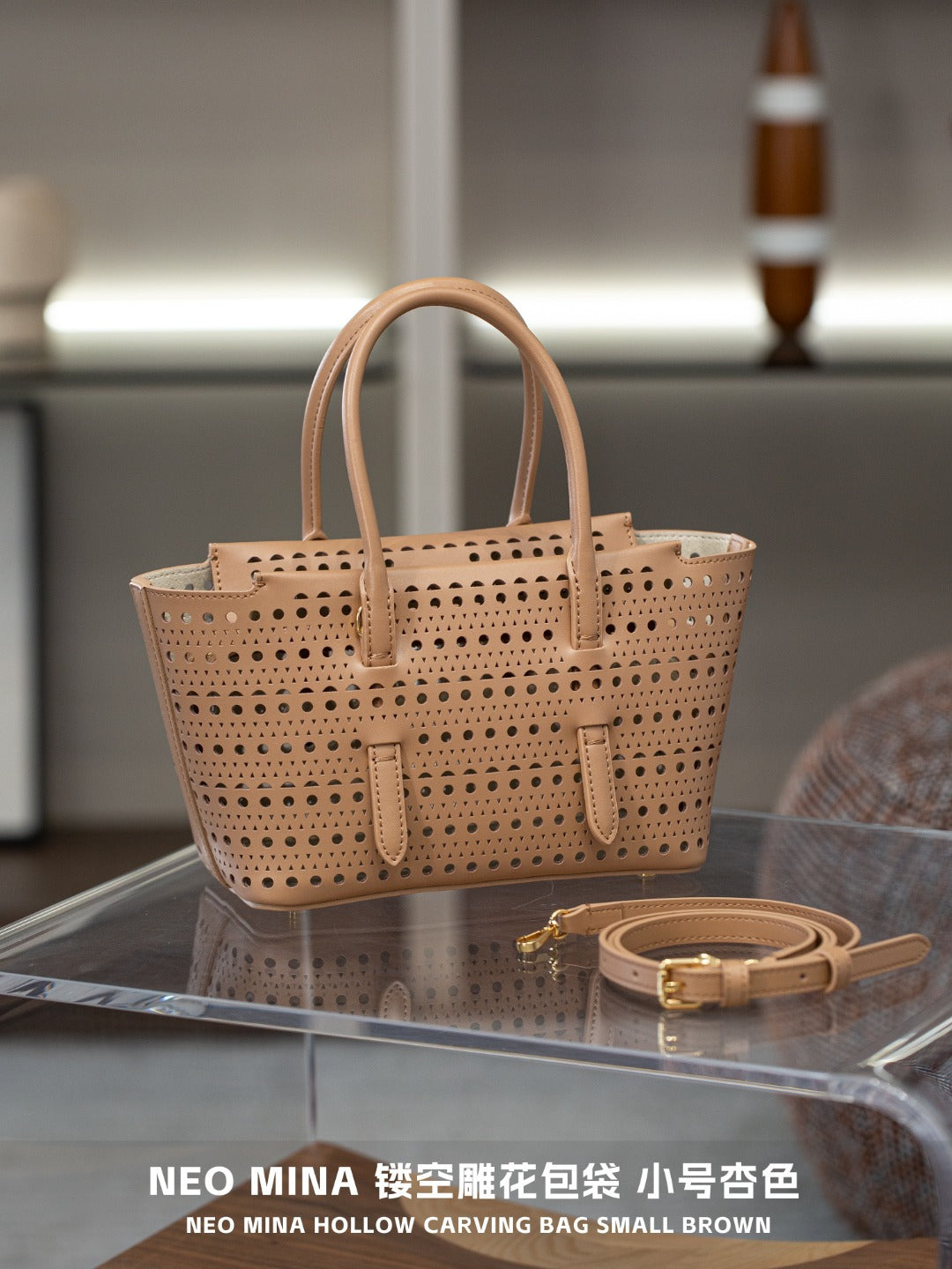 保黛2025轻奢时尚百搭复古镂空手提包枕头包通勤包斜挎单肩包