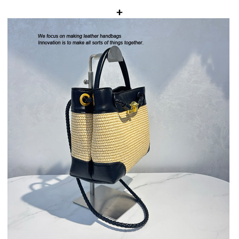 2025跨境新款包包彩虹草编单肩包包女休闲水桶包沙滩慵懒风女包