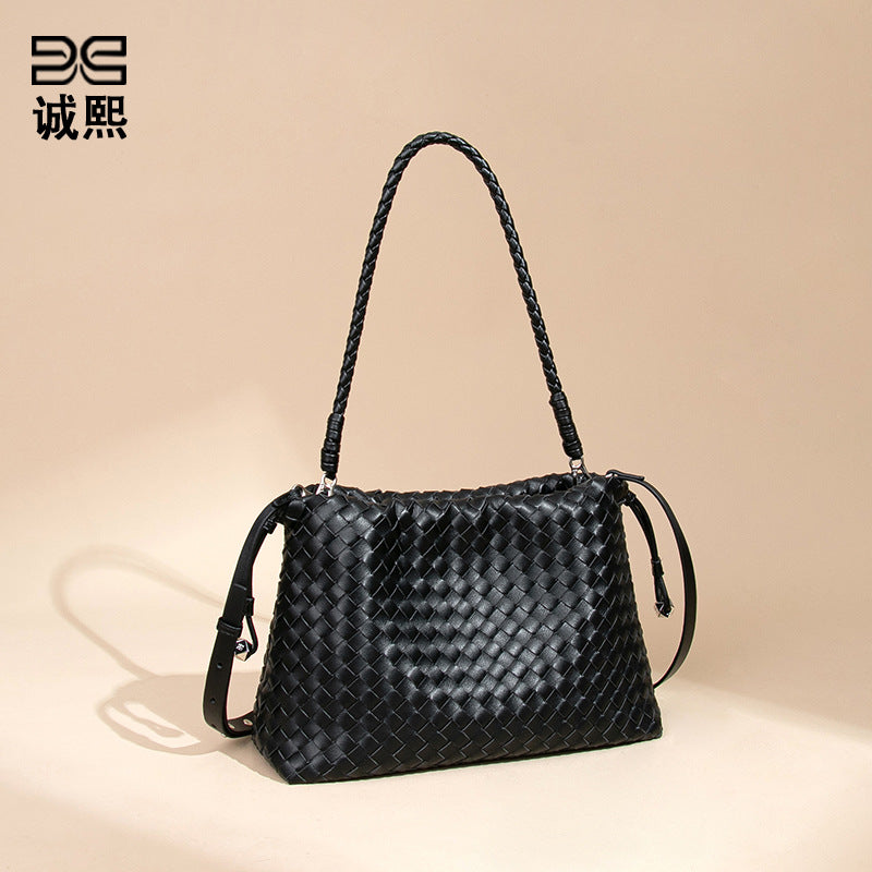 亚马逊新款高级感单肩腋下女包时尚抽绳编织云朵包通勤斜跨法棍包