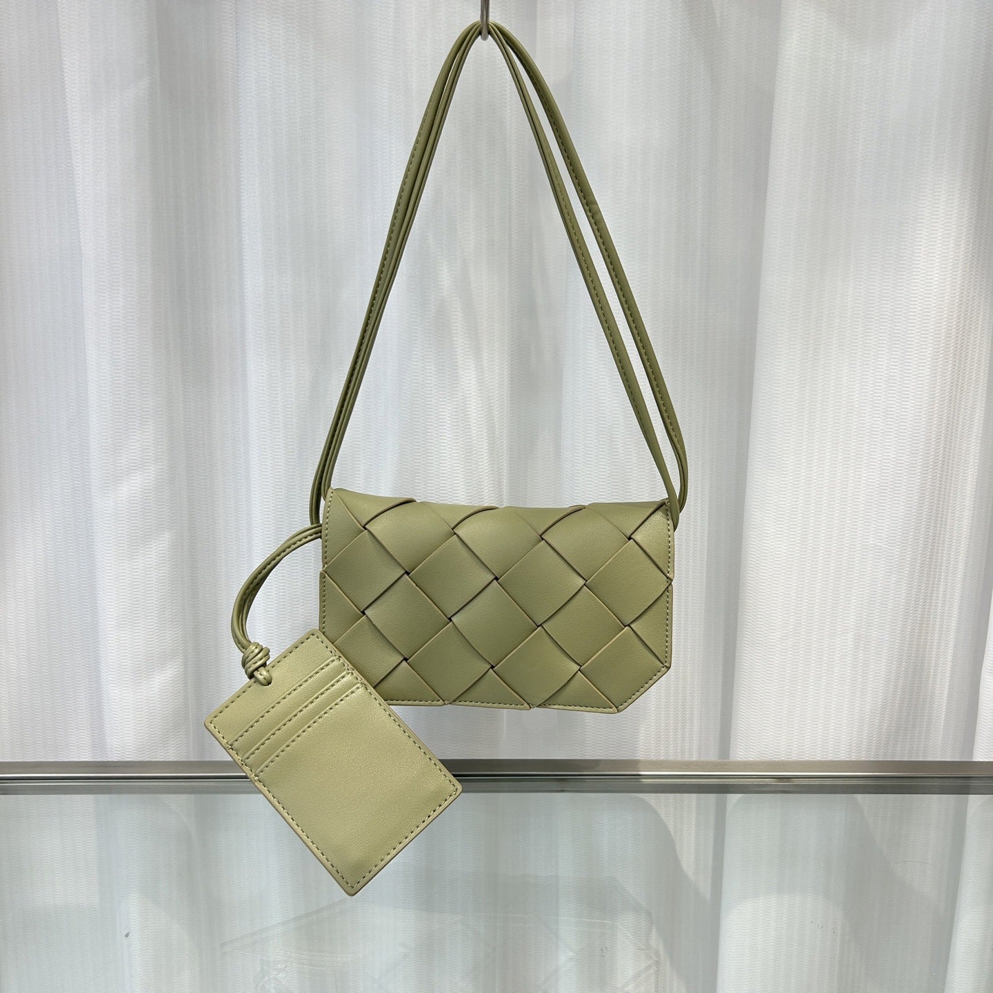 新款潮流真皮手工编织夹子包跨境肩带单肩斜挎厂家直销手机包