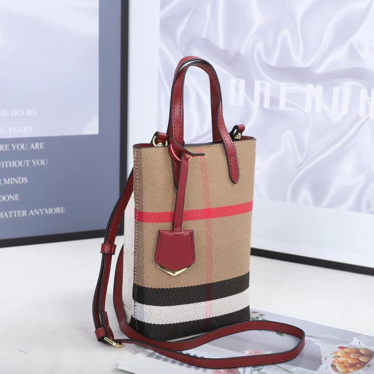 手机包女网红美拉德 轻便手提斜挎包超火放装小包包迷你高端秋冬