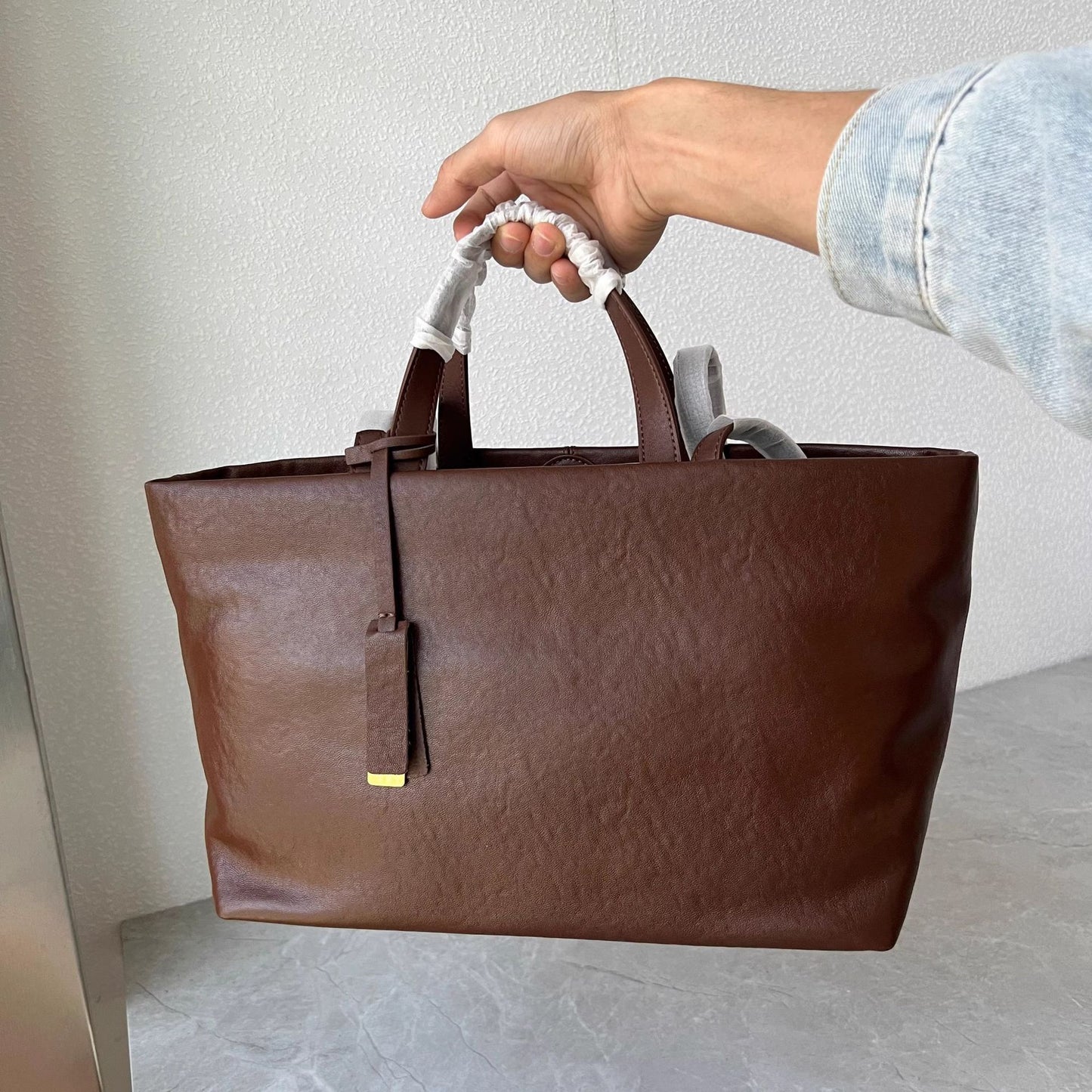 头层植鞣牛皮托特包2024秋冬新款大容量通勤女包软皮轻便单肩包潮