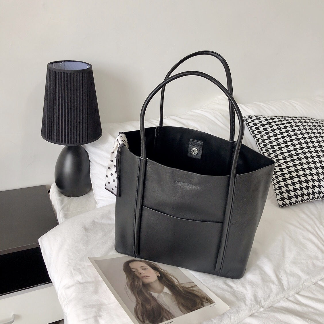 小众托特包女大容量 黄牛皮头层自然摔 上班通勤包高级感牛皮大包