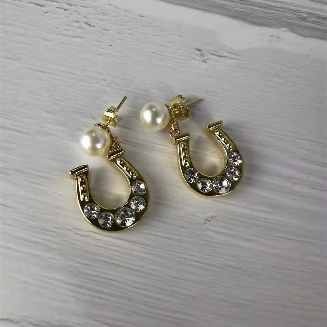 缪家新款金色U形几何马蹄珍珠镶钻耳钉耳环甜美气质高级感耳饰