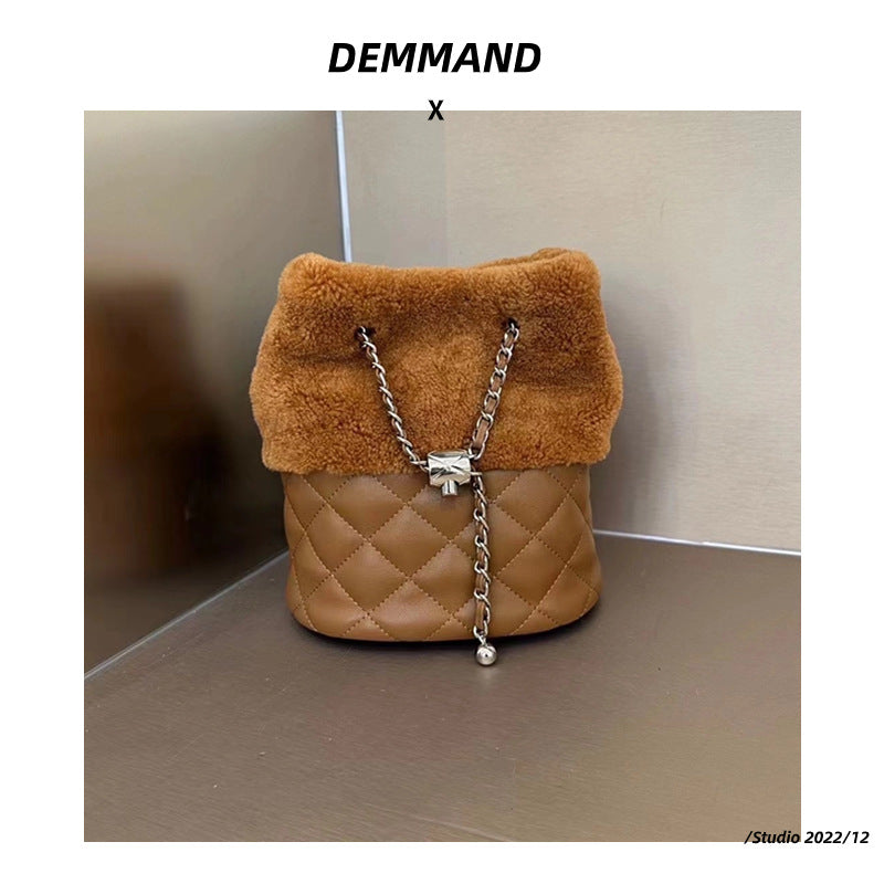 2024春季新款真皮配羊羔毛小香风菱格链条包包单肩斜挎包水桶包女