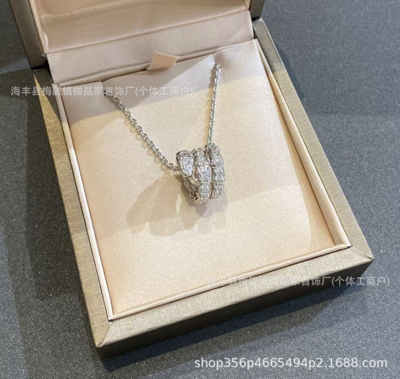 高版宝家新款满钻蛇形项链银镀18k玫瑰金蛇骨带钻轻奢设计锁骨链