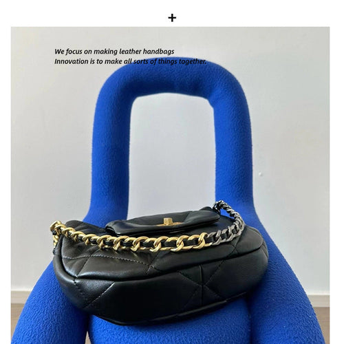 2023新款小香风复古拼接链条月牙腋下包真皮斜跨月牙包女单肩