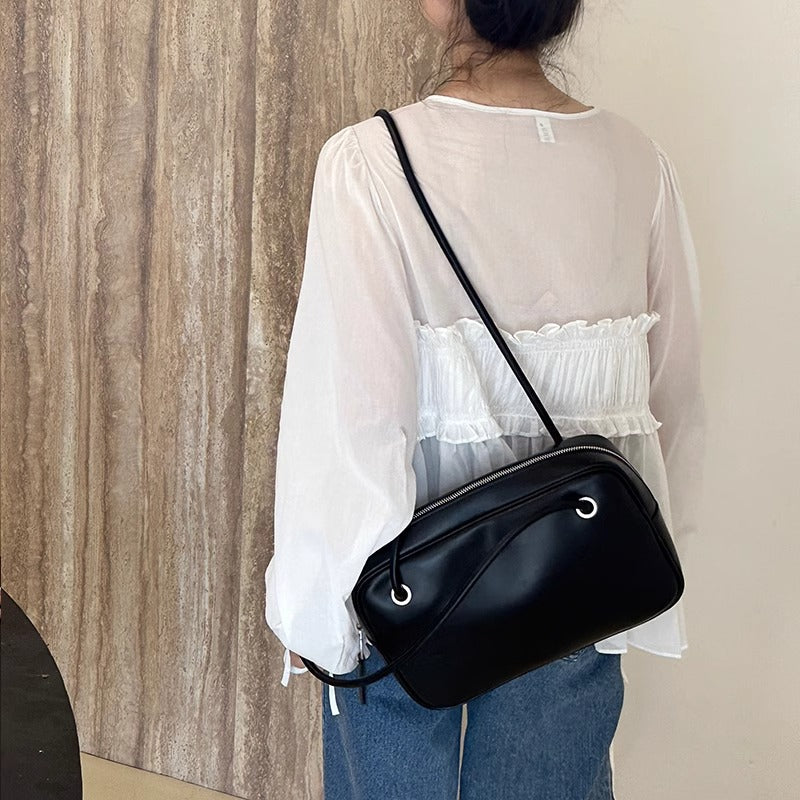 轻便简约邮差包包大容量ins潮酷托特包牛皮大容量单肩包女通勤包