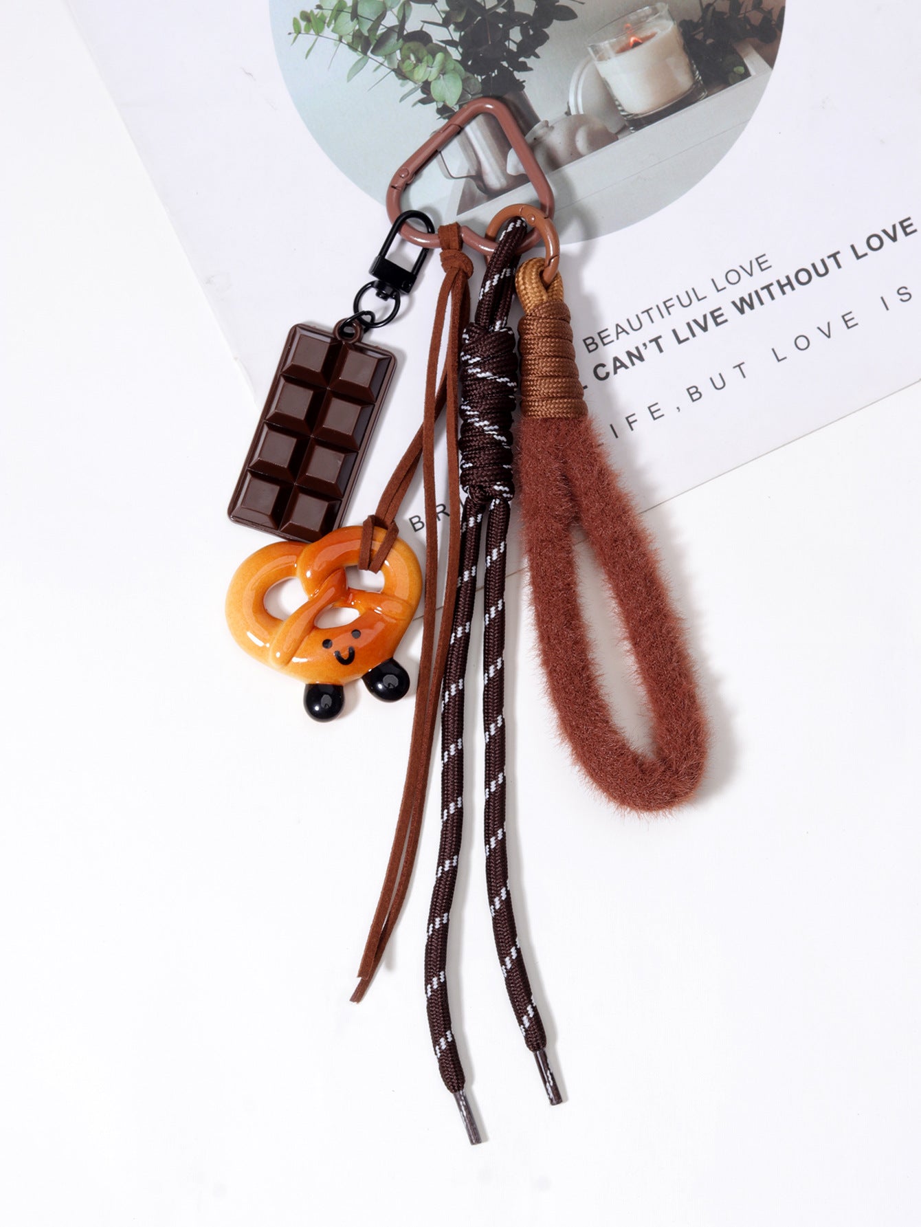 miu风碱水面包钥匙扣秋冬美拉德系可爱面包挂件学生情侣书包装饰