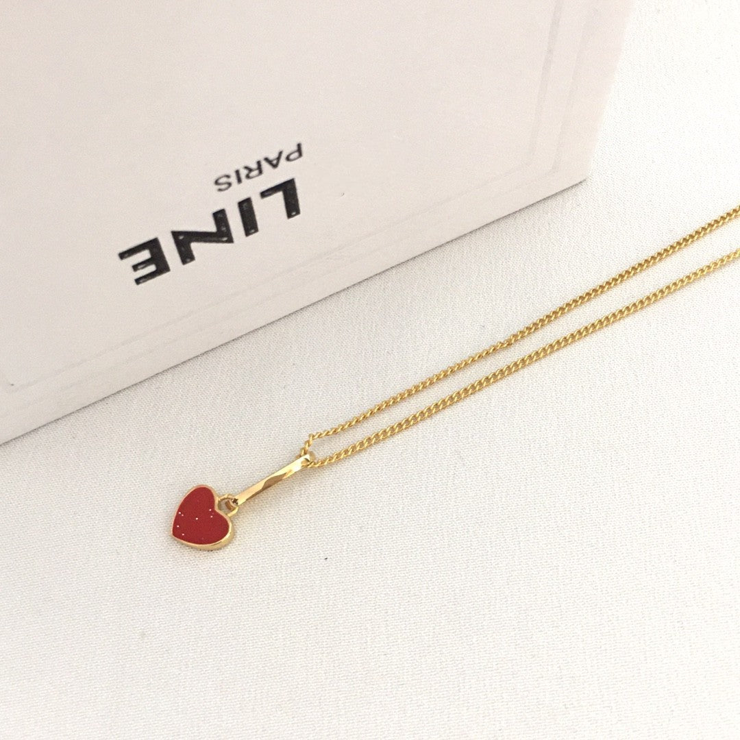 赛林22新款红心项链女个性气质甜美CEL风心形锁骨链爱心吊坠颈链