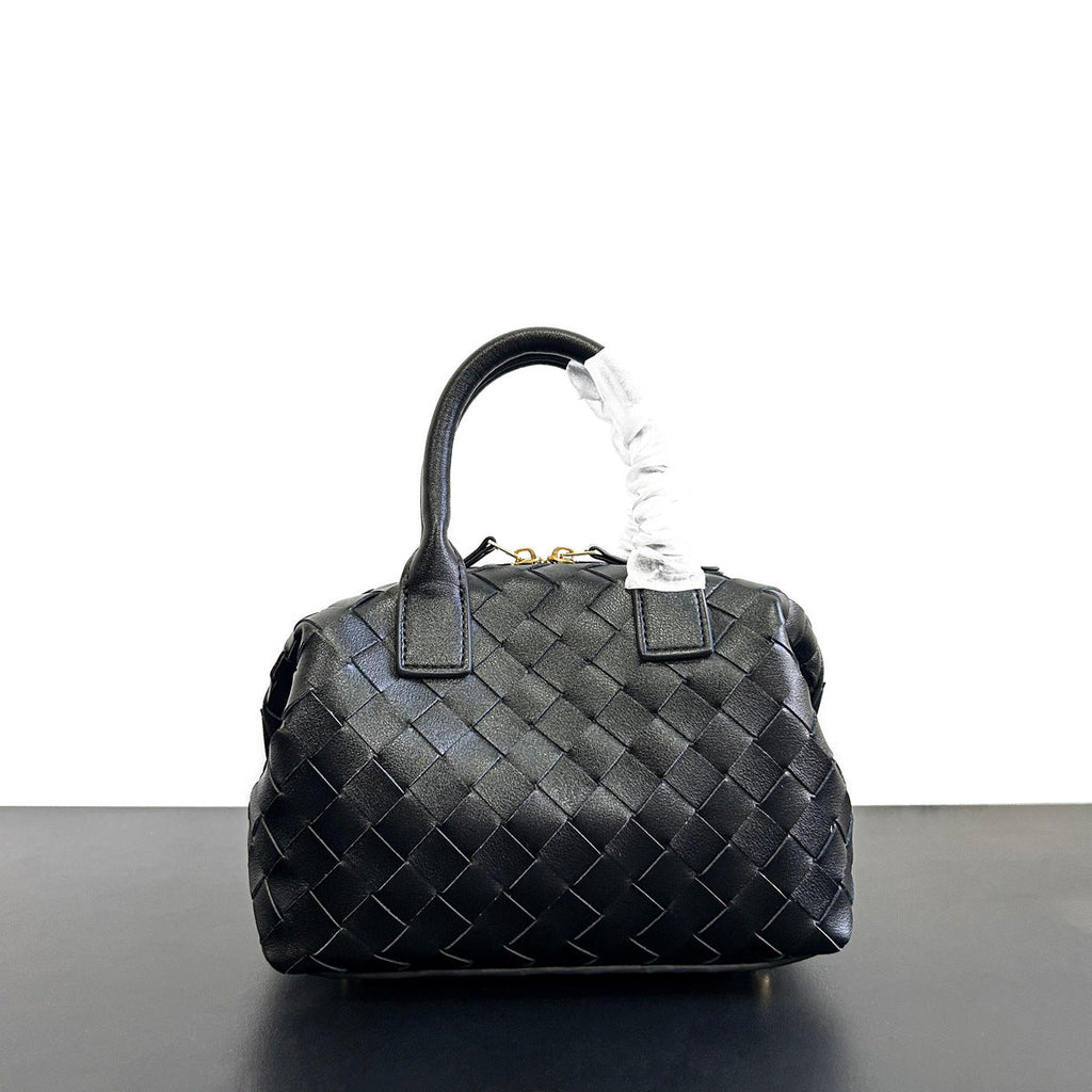 2023年秋冬新款真牛皮时尚包百搭休闲包单肩包编织手提女士包包