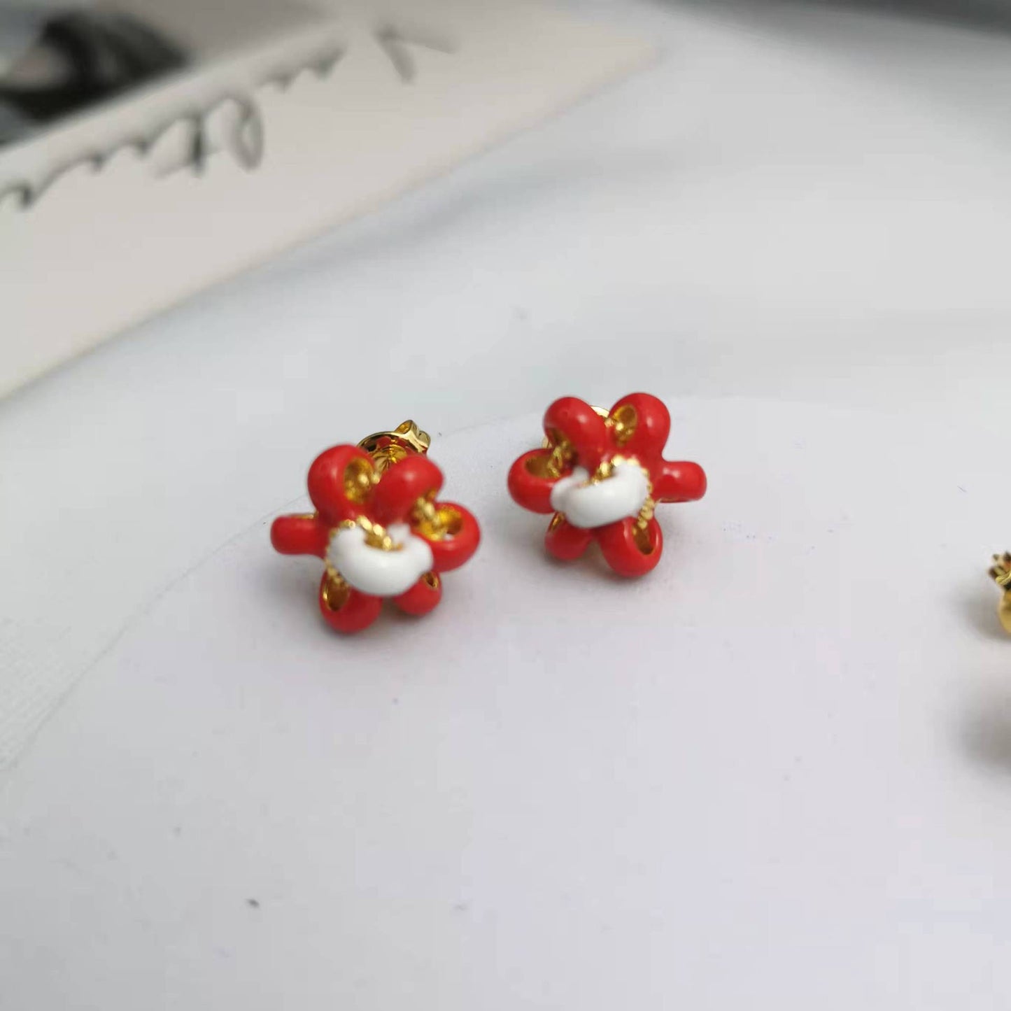 BV家22新款花朵珐琅耳钉女高级感气质滴釉几何小花拼色耳环