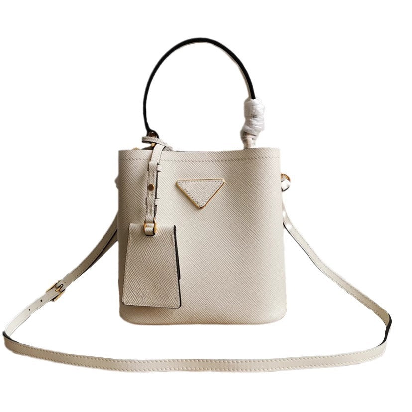 P家杀手mini水桶包韩版十字纹牛皮手提包时尚斜挎单肩包一件代发