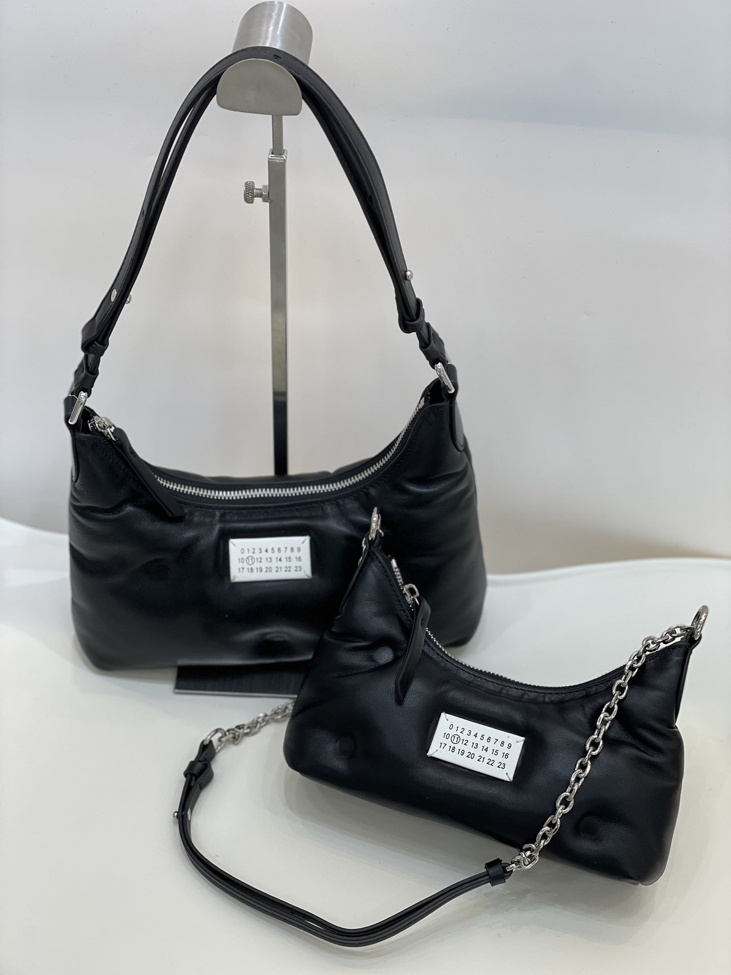 小众设计云朵褶皱羊皮饺子包女春夏新款链条数字女包单肩腋下包