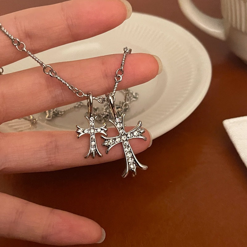 双十字架吊坠项链男女高级小众设计配饰轻奢嘻哈辣妹潮流锁骨链
