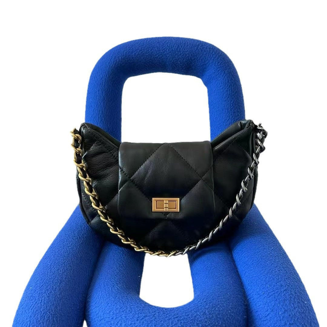 2023新款小香风复古拼接链条月牙腋下包真皮斜跨月牙包女单肩