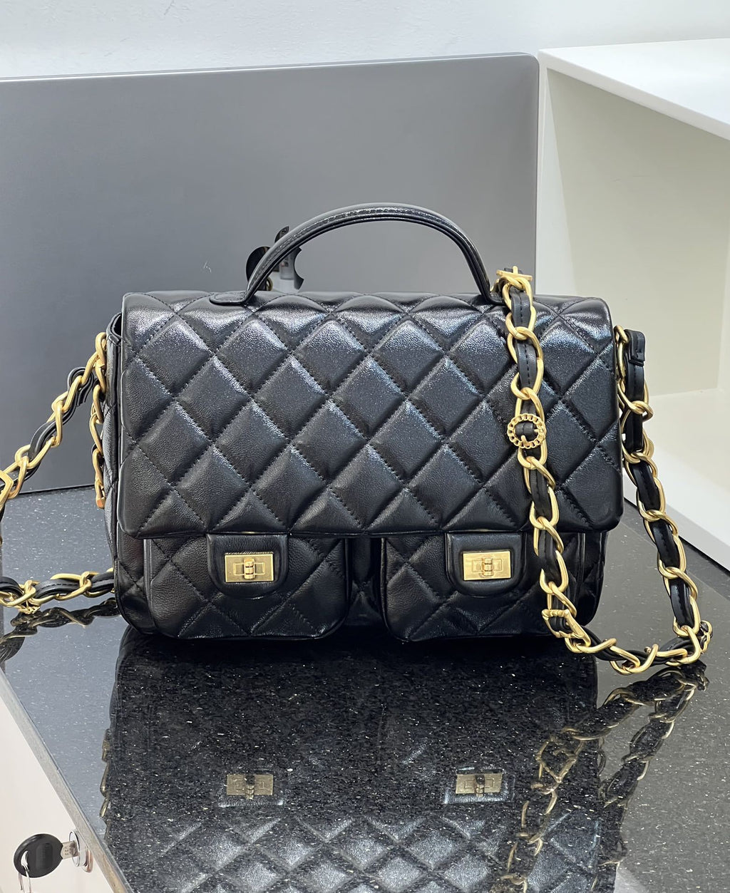 2024新款小香风复古气质邮差包通勤大容量实用链条手提斜跨包女