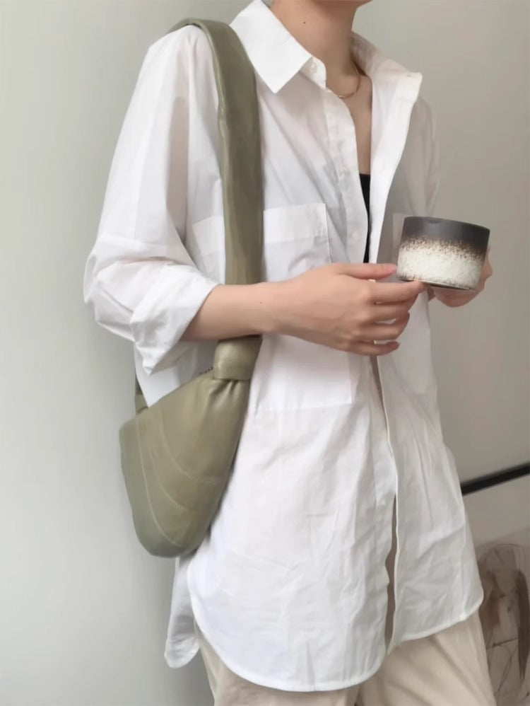 L家牛角包小众羊皮可颂包休闲饺子包真皮小号斜挎流浪胸包 批发