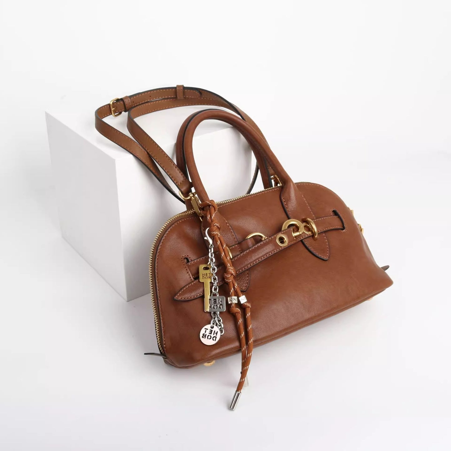 M家同款头层植鞣牛皮托特包小众设计高级感大容量贝壳腋下通勤包