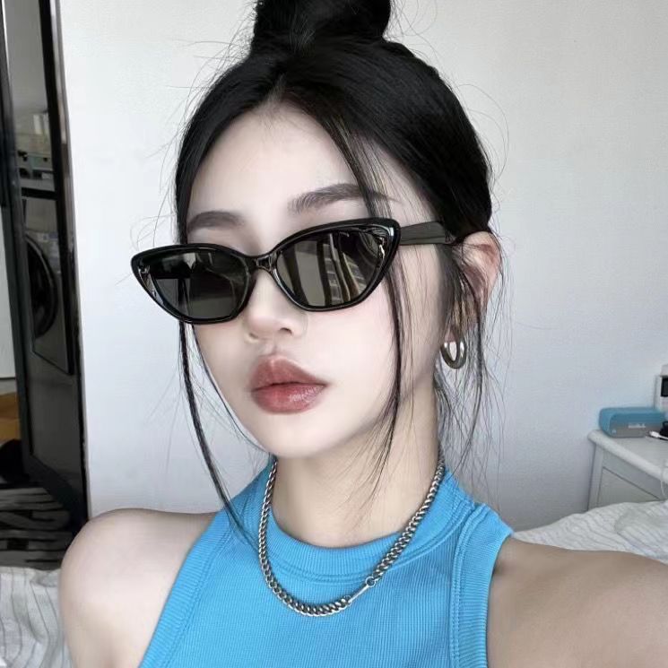 新款多色Y2K辣妹猫眼墨镜女欧美ins风高级感防紫外线小框太阳镜男