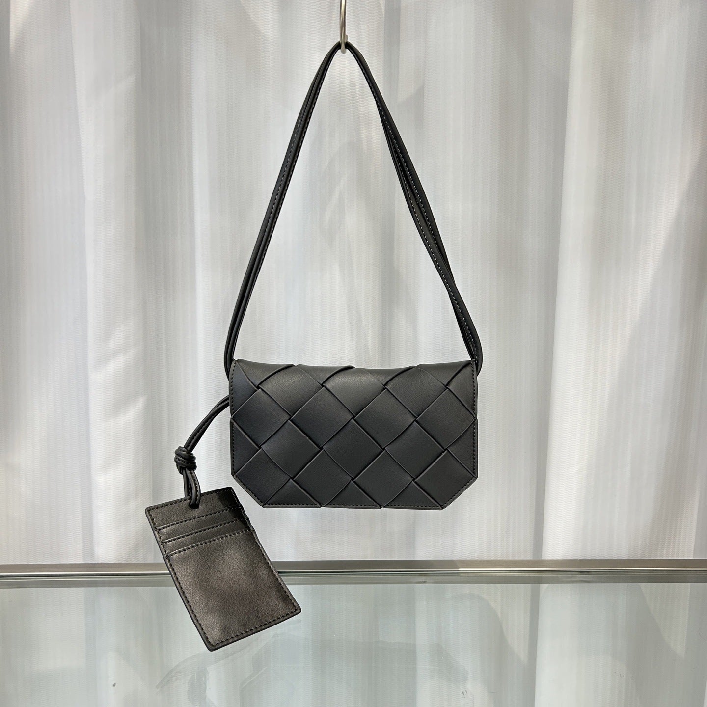 新款潮流真皮手工编织夹子包跨境肩带单肩斜挎厂家直销手机包