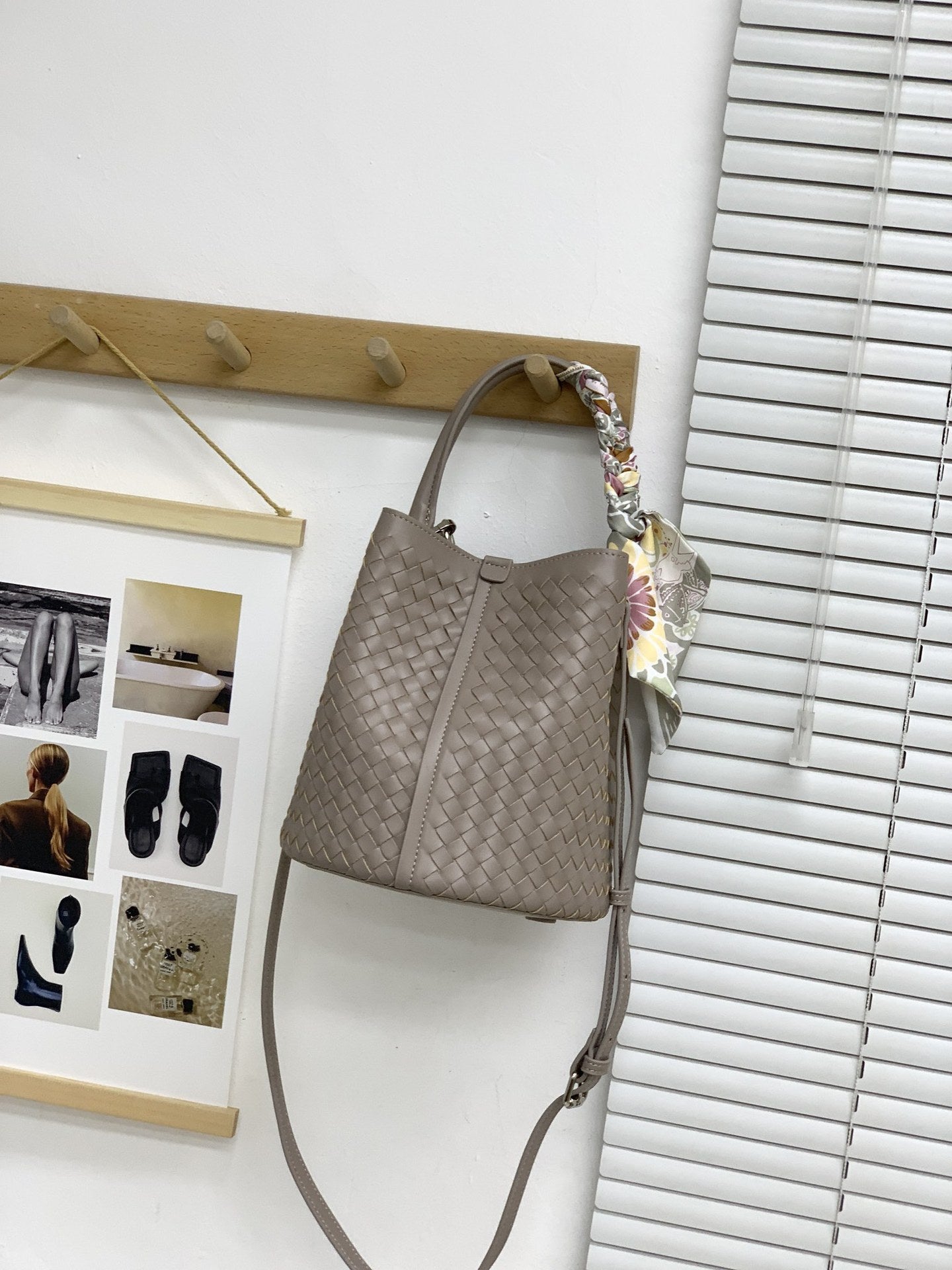 编织牛皮水桶包女斜挎包大容量高级感真皮菜篮子手提包女通勤单肩