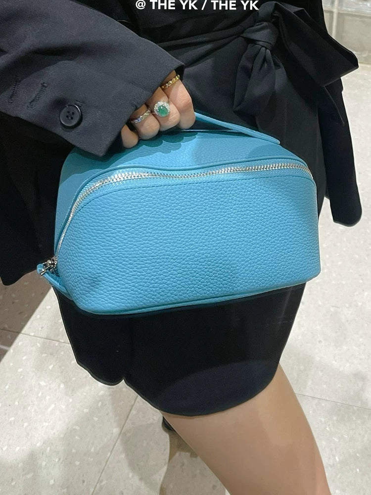 真皮H家化妆包夏日北方蓝收纳包大容量刺绣h护肤品洗漱包出差旅行