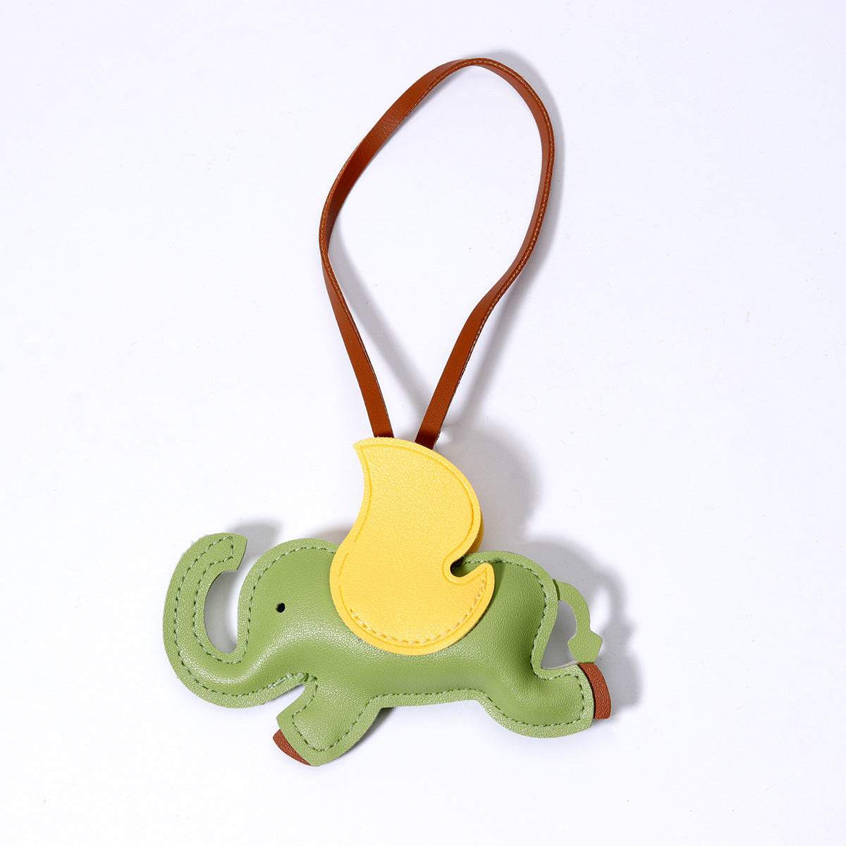 工厂批发定制时尚热销牛角包扣仿真皮挂饰挂件钥匙扣装饰品包包挂