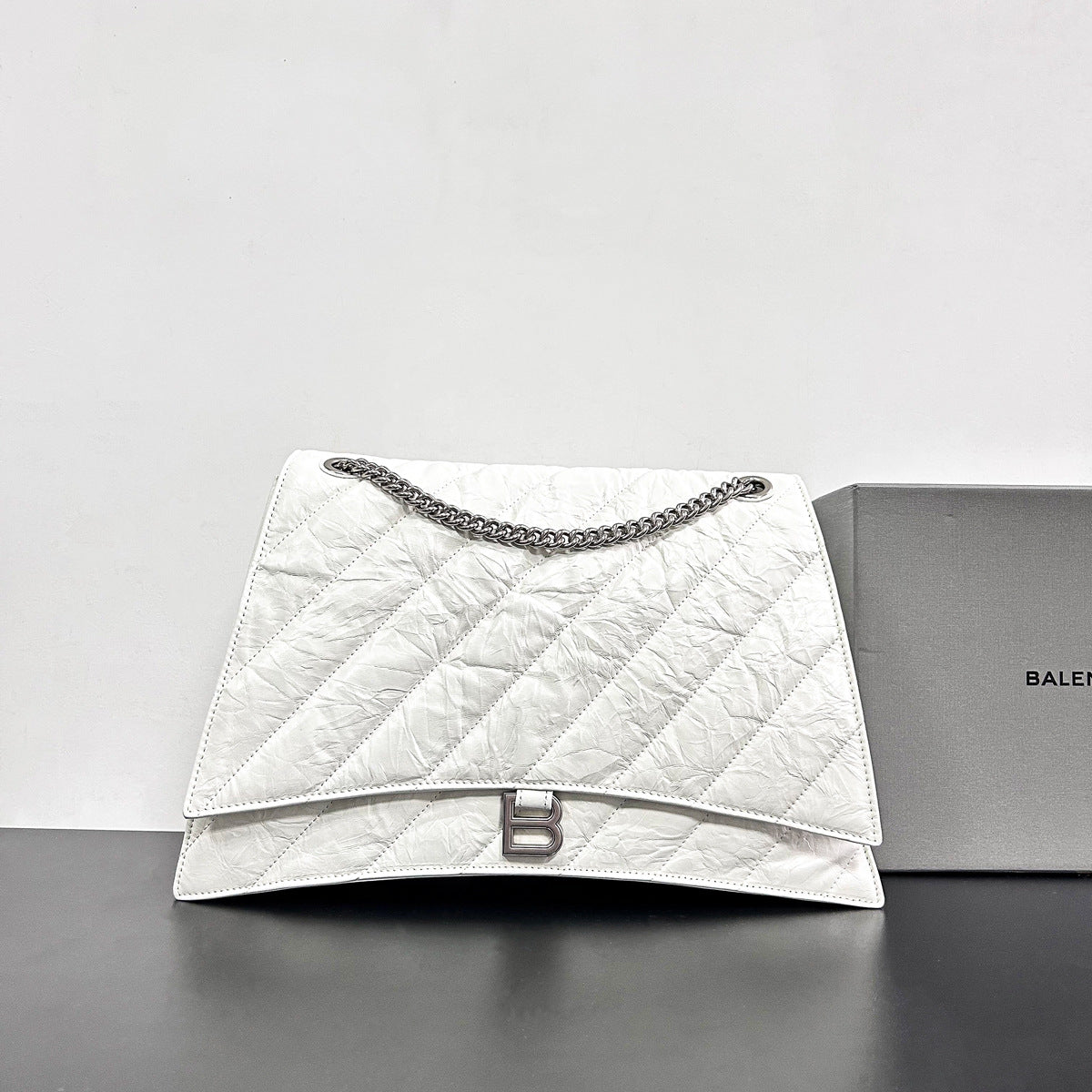 包包女夏季2023年新款爆款沙漏包高级感小众流行斜挎包链条腋下包