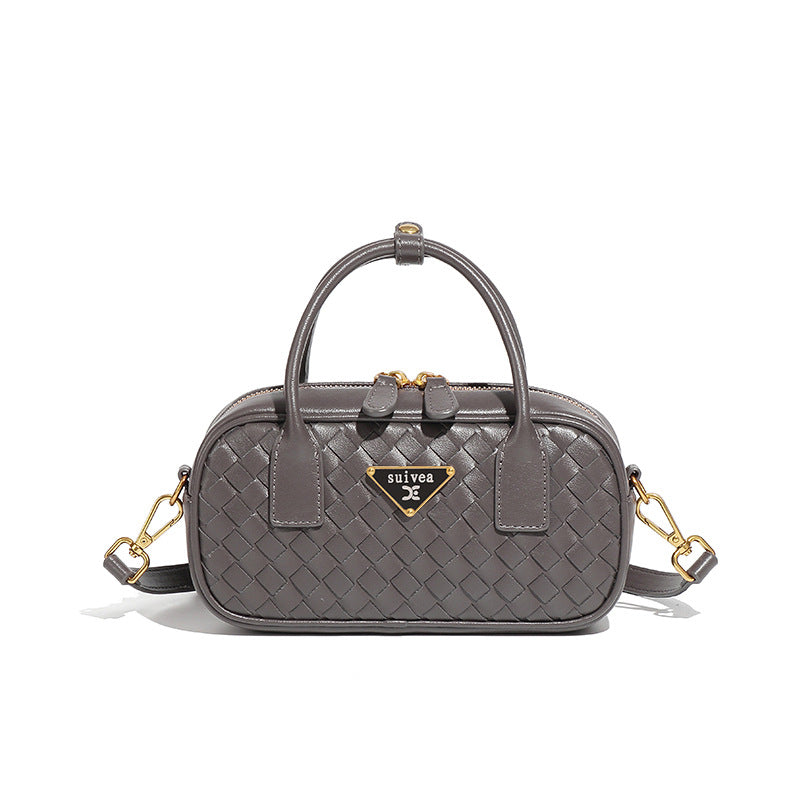 新款潮流枕头包单肩斜挎小方包高级感百搭手拎包时尚手工编织包包