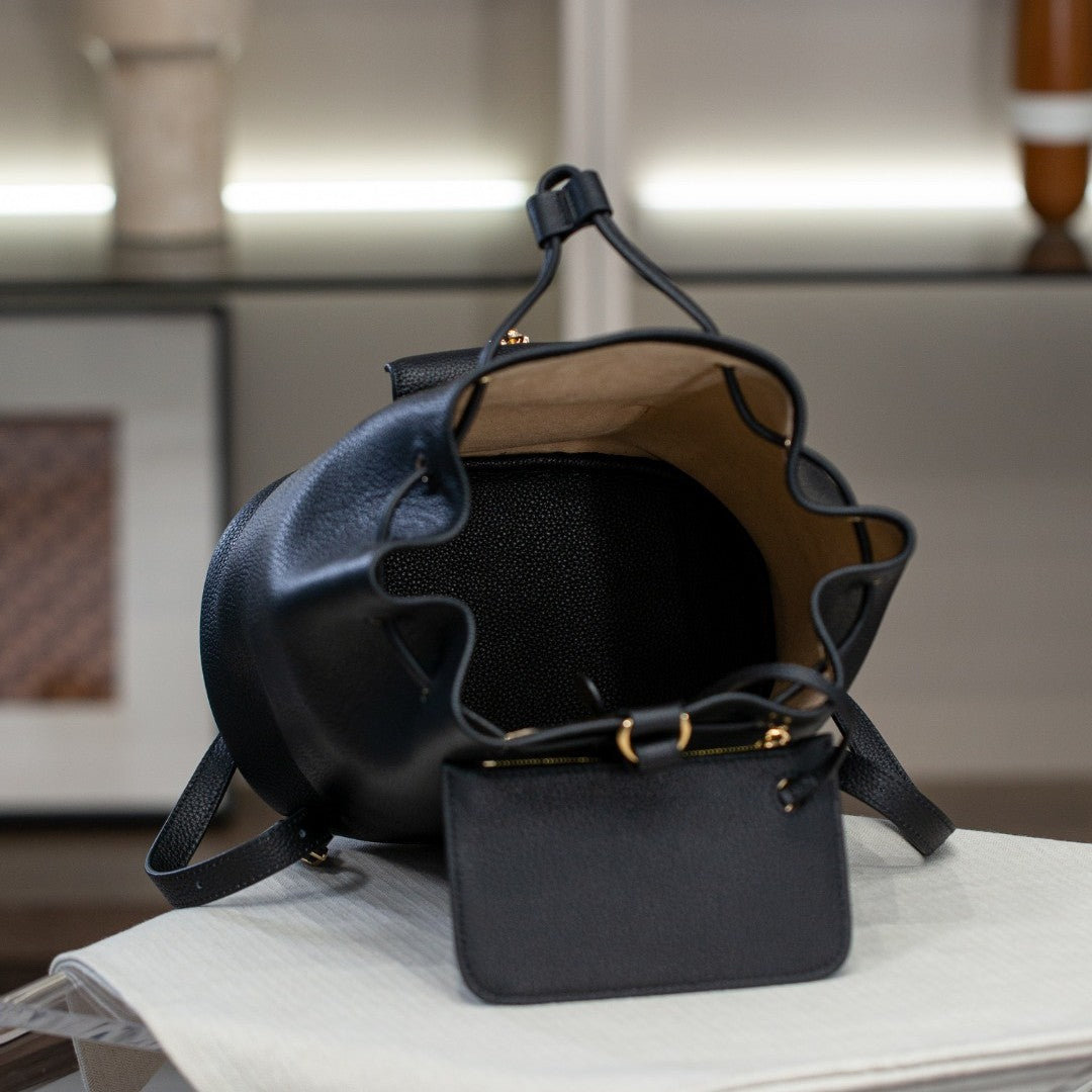 25春夏新款LP锁头抽绳双肩包extra大容量进口头层牛皮撞色单肩包