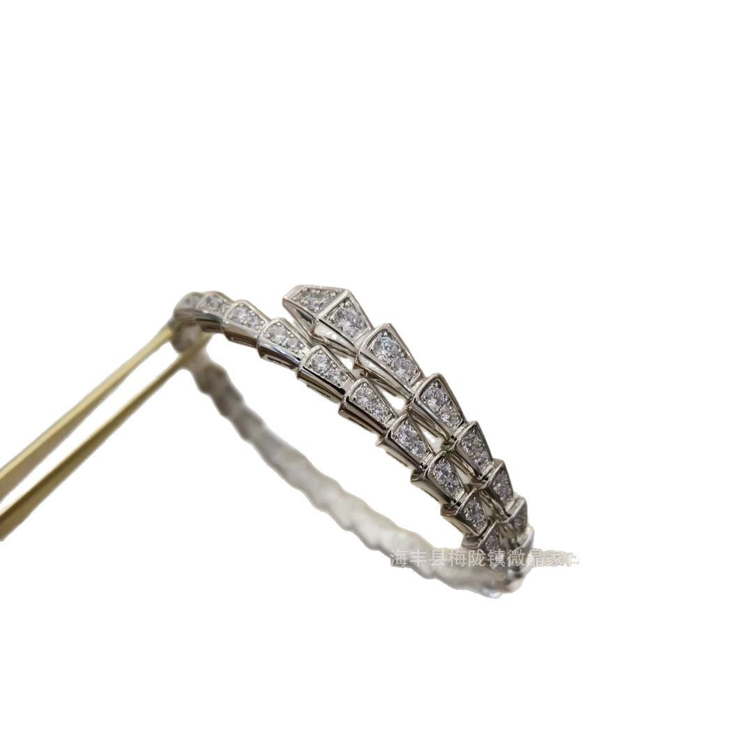 高版本宝家满钻蛇形手镯高版弹簧蛇骨手镯V金CNC工艺工厂直销