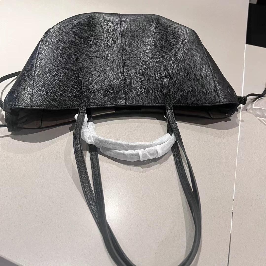 水桶包包女式2024新款斜挎包韩版时尚百搭简单软皮出门上班小拎包