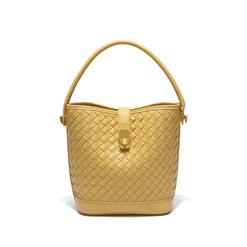 新款夏季水桶包时尚休闲百搭手工编织包通勤大容量手提单肩斜跨包