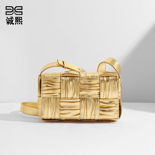 工厂直销高质量高档轻奢风金属感金色编织枕头包小方包单肩斜挎包