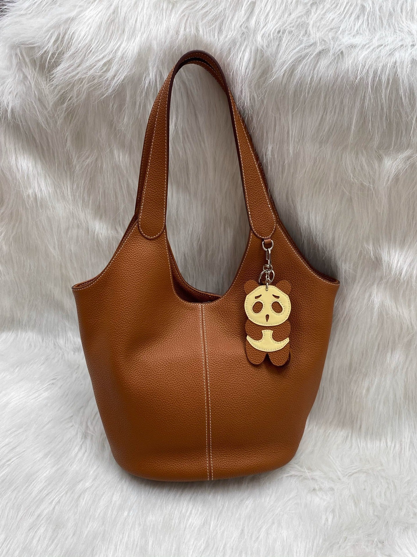 品牌剪标无原包装高端大容量包蜡线TOUGO头层牛皮全钢五金托特包