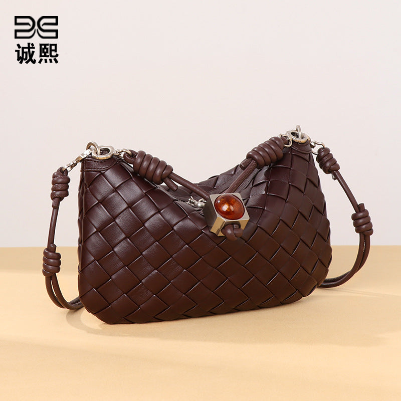 2025夏季新款手提手机包抽绳迷你小包包手工编织包女腋下包饺子包