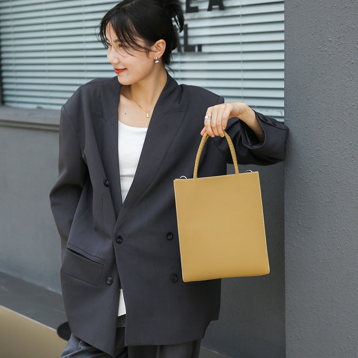 简约真皮托特包包女大容量牛皮袋 包高级感百搭手提购物袋包