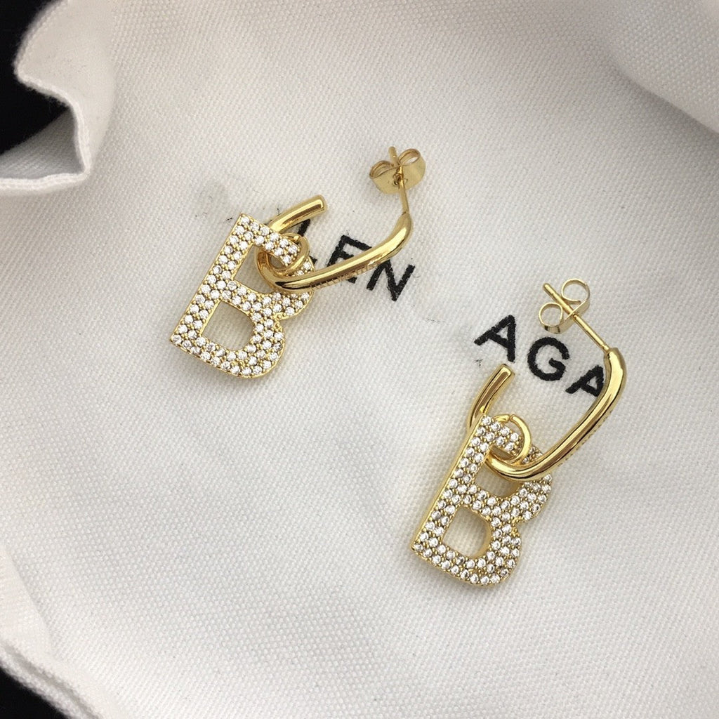 BV新款耳环微镶满钻欧美ins简约冷淡风网红个性耳饰女B字母耳钉