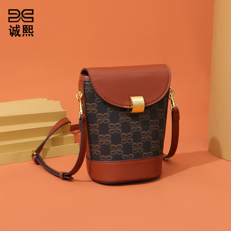 跨境潮流复古大容量水桶包女新款拼接单肩包高级感小众设计斜挎包