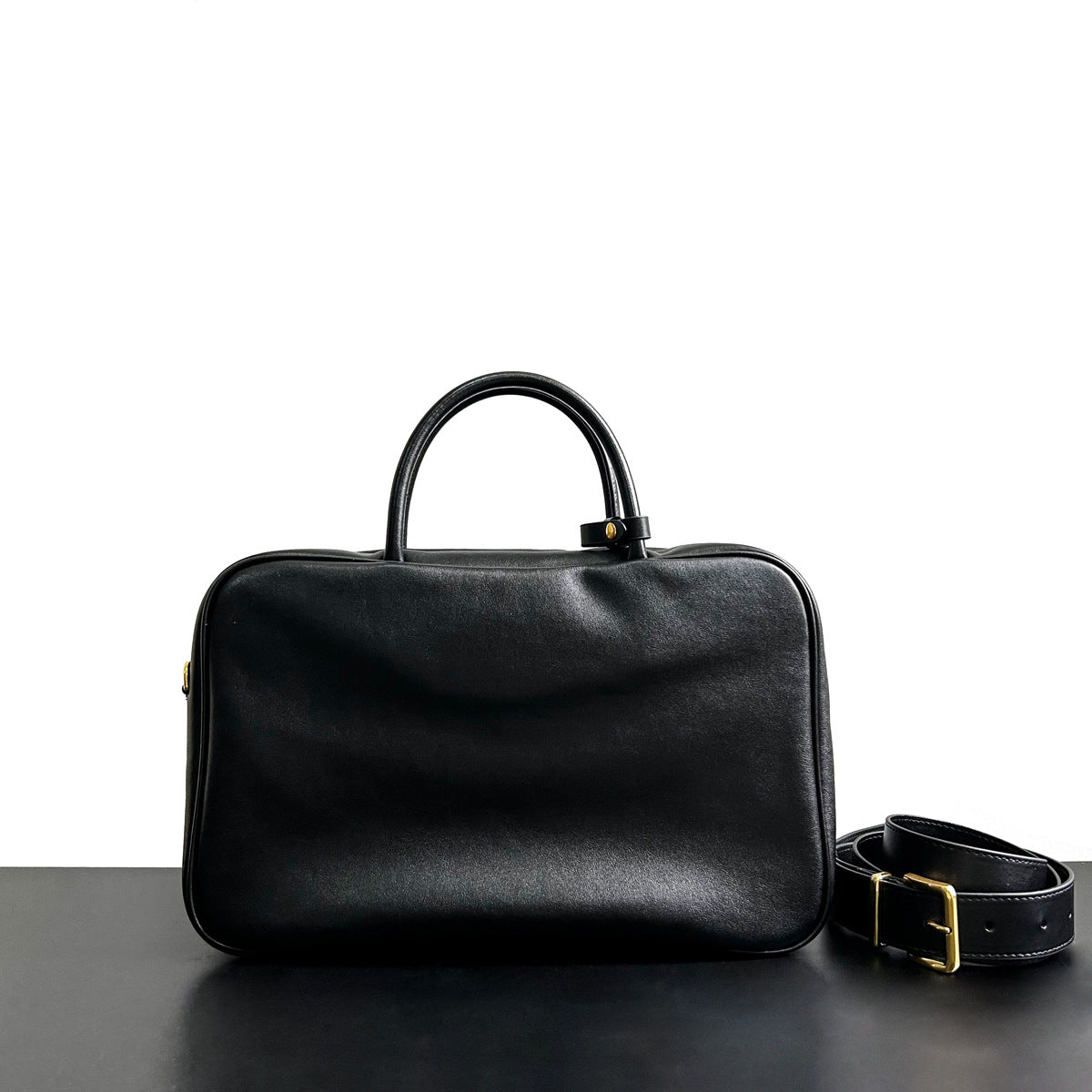 2023新款复古做旧公文包大容量通勤电脑包单肩斜挎真皮保龄球女包