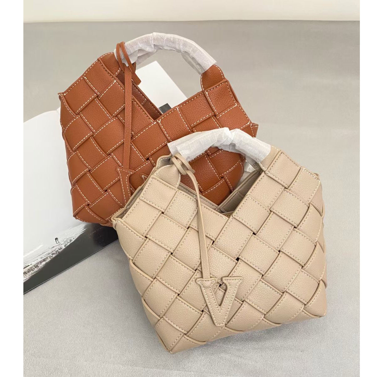 欧美时尚 轻奢高级质感牛皮菜篮子编织包单肩手提包女一件代发