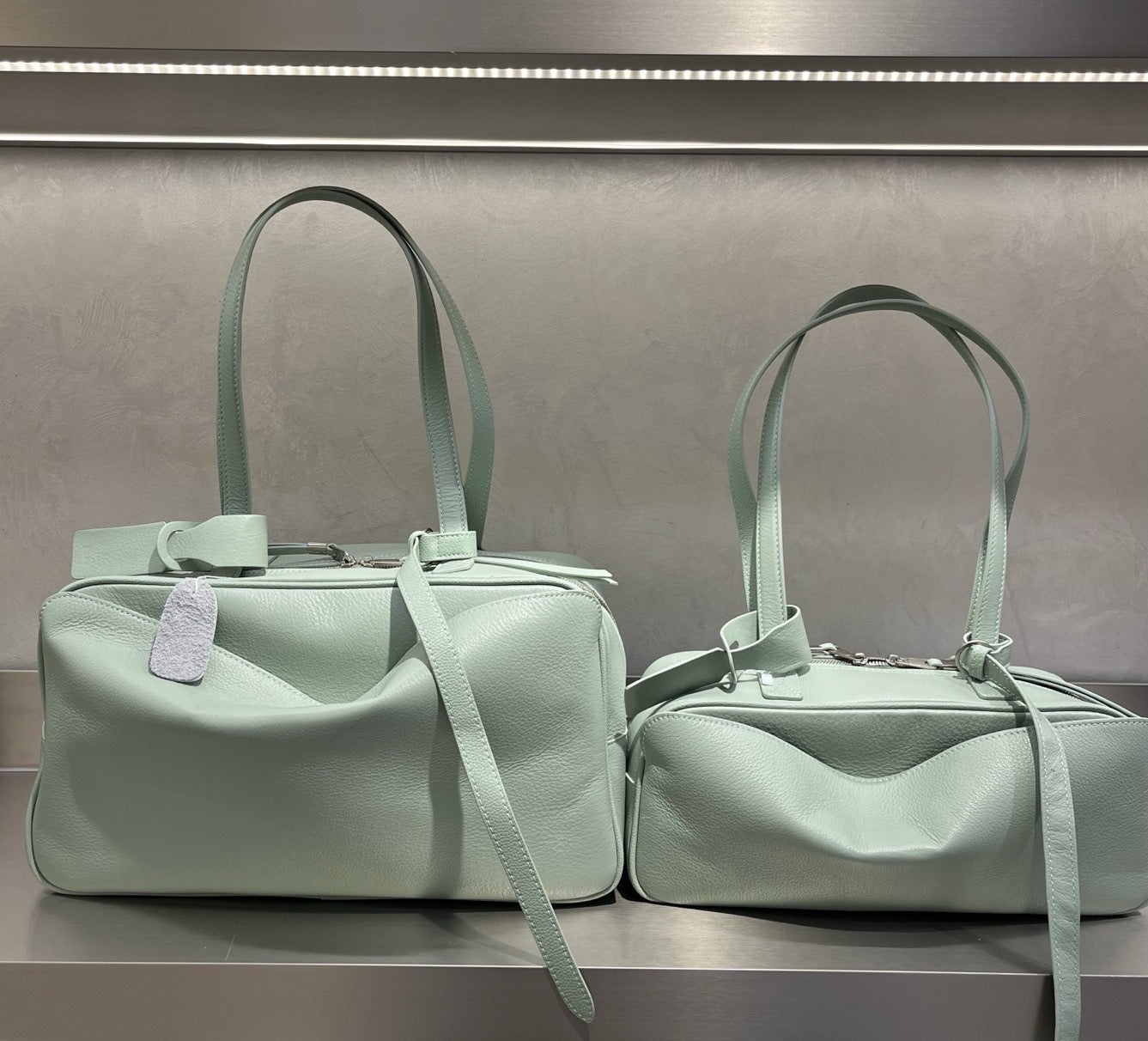 复古保龄球包2025新款小众高级感手提包通勤单肩腋下包包时尚女包