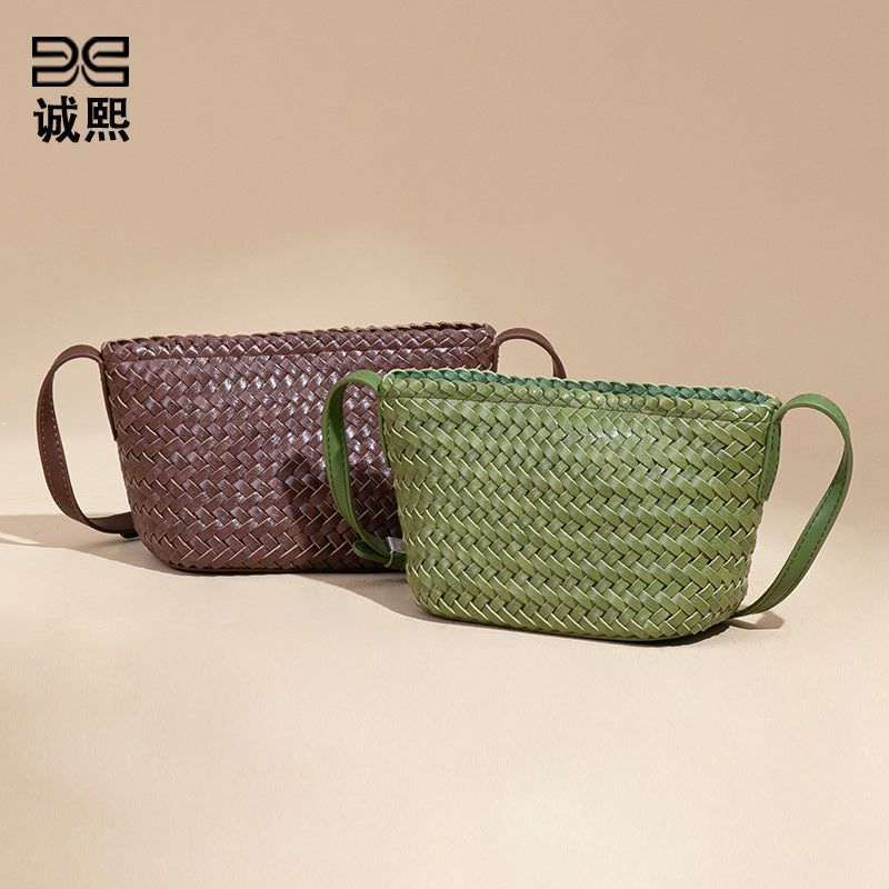 源头工厂手工编织包定制logo时尚清新百搭小方包休闲单肩斜跨包