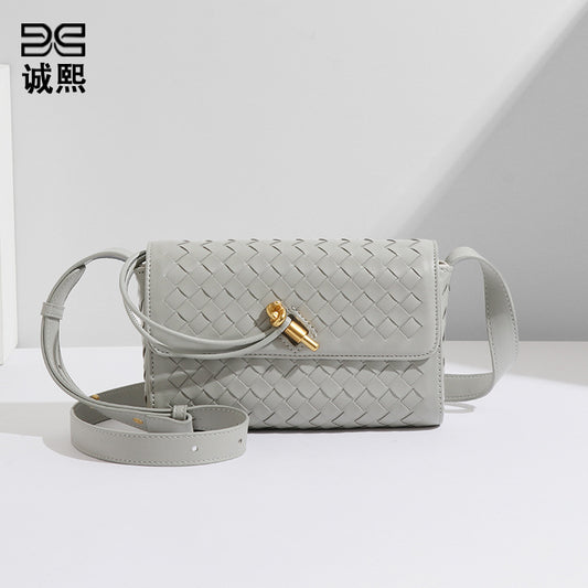 跨境爆款手工编织包欧美高级感单肩斜跨小方包女士短款中古法棍包