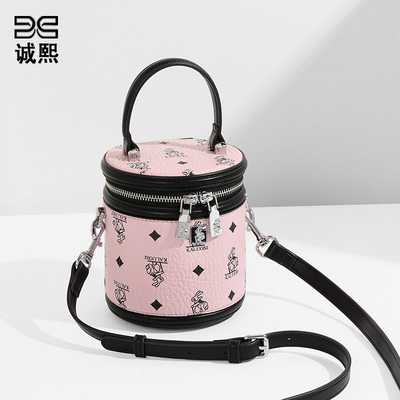 发财水桶包女印花时尚潮流兔兔新款手提圆筒包小众通勤单肩斜挎包