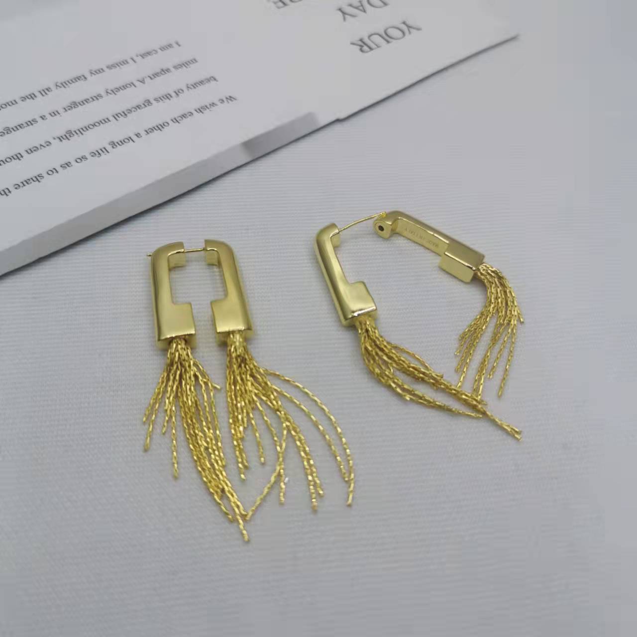 赛家21新款几何形流苏耳钉女高级感气质光面CELI风长款不规则耳环