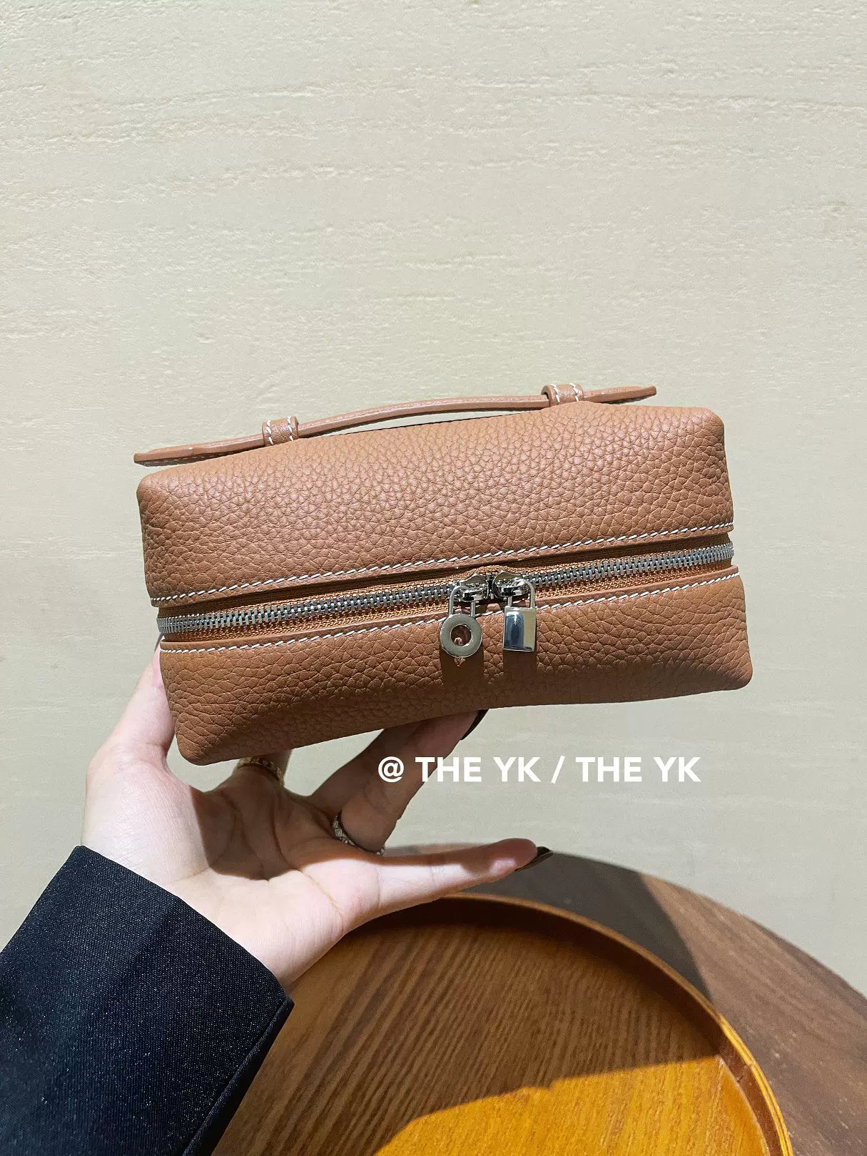 真皮化妆包饭盒包女便携式旅行洗漱包化妆品收纳包单肩斜挎链条包