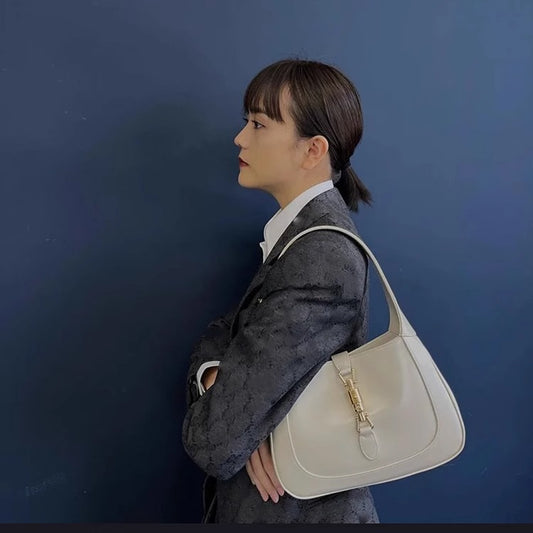 大牌高级法式时尚红色包包2023新款婚女包小包斜挎单肩手提腋下包