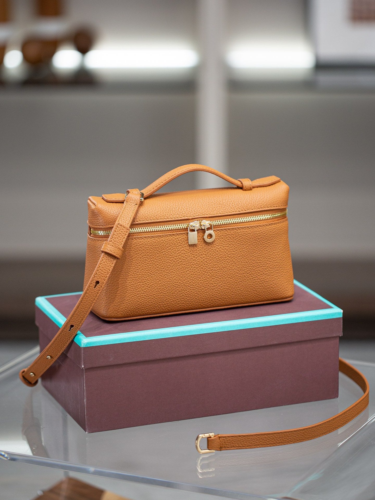 2025小包包夏季款饭盒包高级感小众真皮女包单肩斜挎女百搭